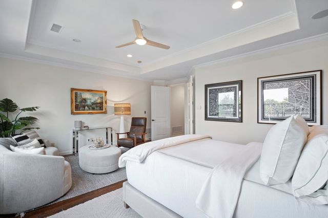 8718 Rexford Drive, Dallas, TX 75209