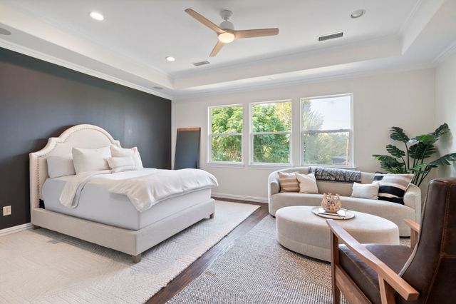 8718 Rexford Drive, Dallas, TX 75209