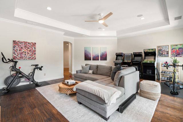 8718 Rexford Drive, Dallas, TX 75209