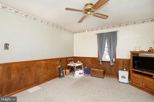 20 CROMBY RD, Phoenixville, PA 19460