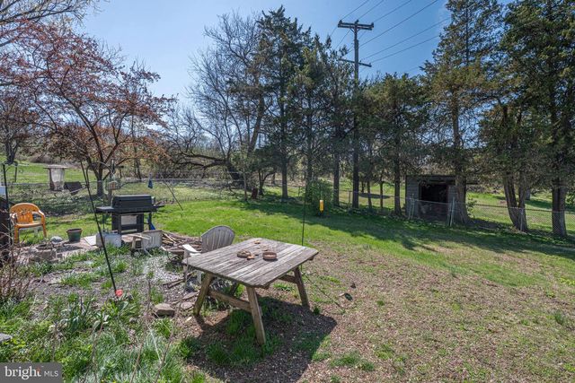 20 CROMBY RD, Phoenixville, PA 19460