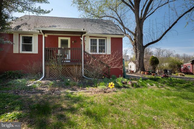 20 CROMBY RD, Phoenixville, PA 19460