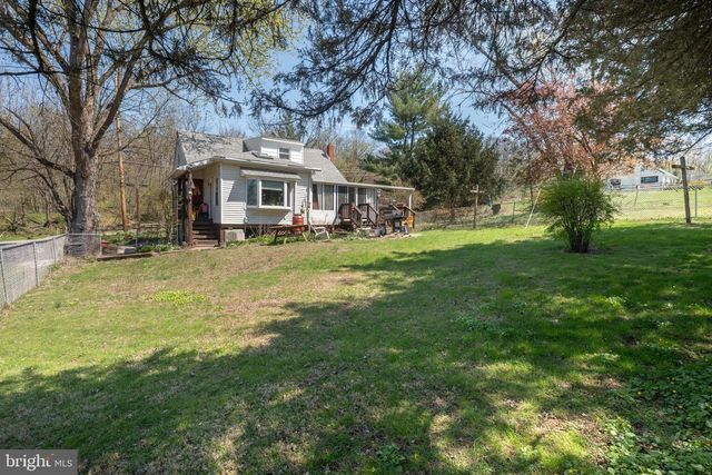 20 CROMBY RD, Phoenixville, PA 19460
