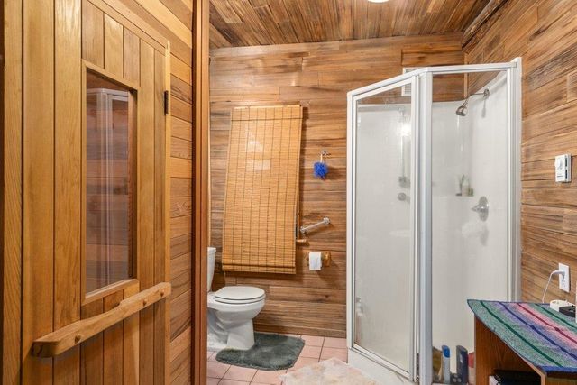 652 Penny Ln, Usk, WA 99180