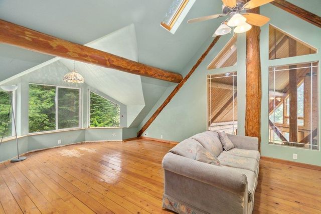 652 Penny Ln, Usk, WA 99180