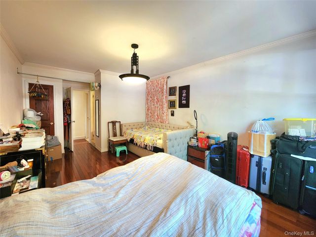 143-07 Sanford Avenue 1K, Flushing, NY 11355