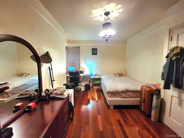 143-07 Sanford Avenue 1K, Flushing, NY 11355