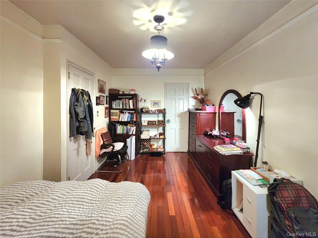 143-07 Sanford Avenue 1K, Flushing, NY 11355