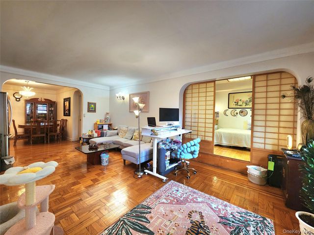 143-07 Sanford Avenue 1K, Flushing, NY 11355