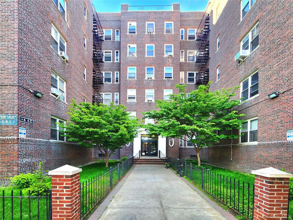 143-07 Sanford Avenue 1K, Flushing, NY 11355