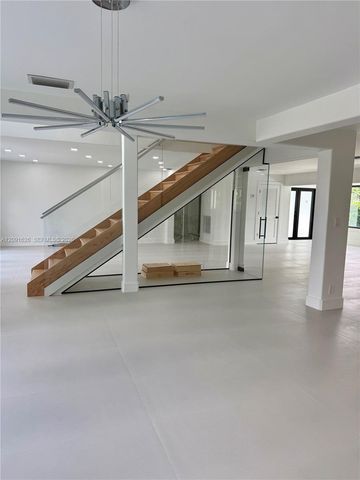 15100 S Saxon Circle, Southwest Ranches, FL 33331