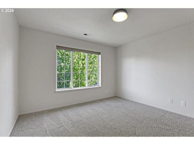 13790 Nw PAYNE Dr, Portland, OR 97229