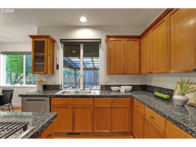 13790 Nw PAYNE Dr, Portland, OR 97229