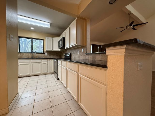 6801 Bolivar Court, Plano, TX 75023