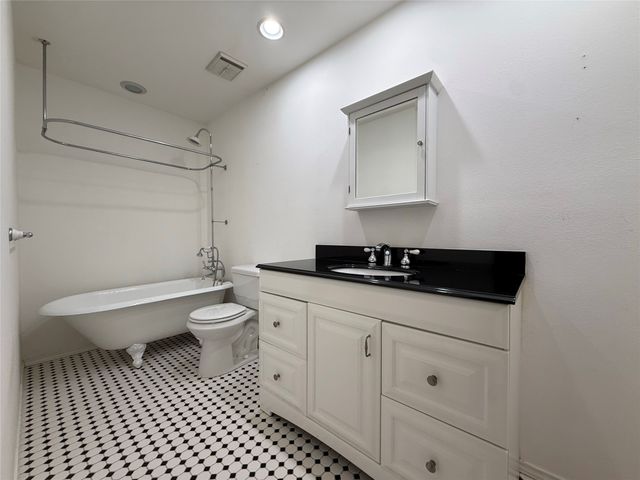 6801 Bolivar Court, Plano, TX 75023