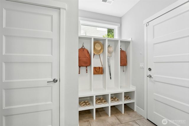 6814 NE 129th Street, Kirkland, WA 98034