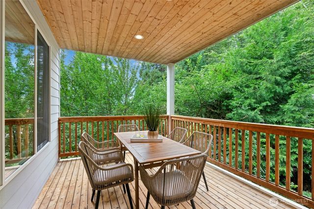 6814 NE 129th Street, Kirkland, WA 98034