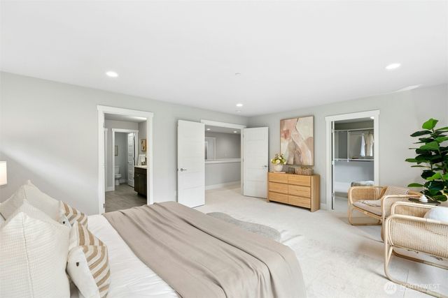 6814 NE 129th Street, Kirkland, WA 98034