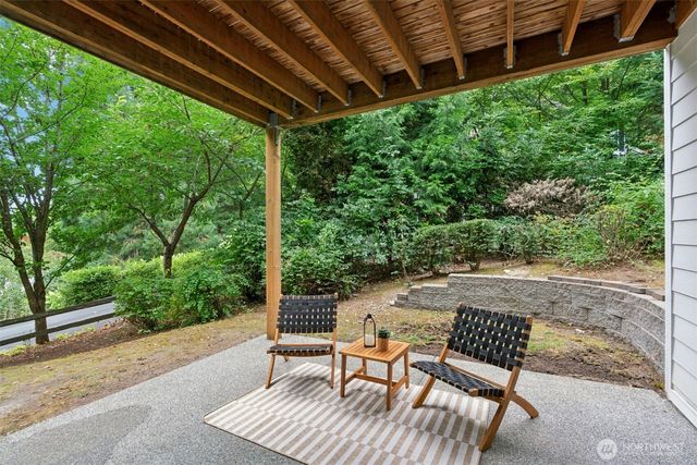 6814 NE 129th Street, Kirkland, WA 98034