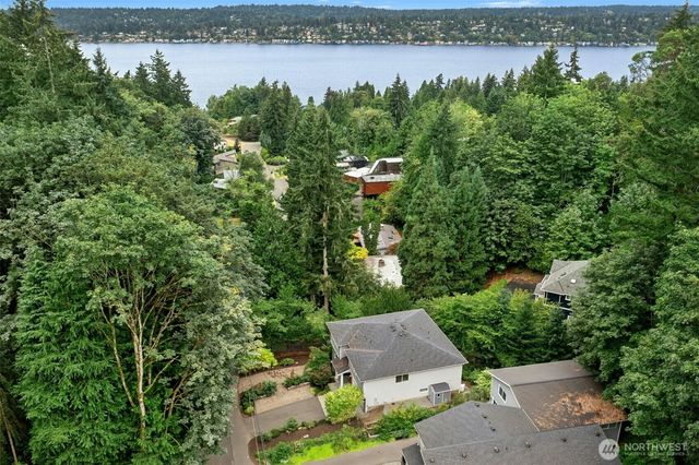 6814 NE 129th Street, Kirkland, WA 98034