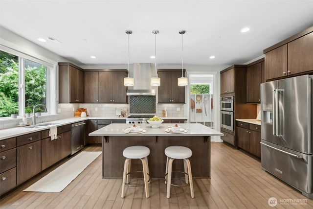 6814 NE 129th Street, Kirkland, WA 98034