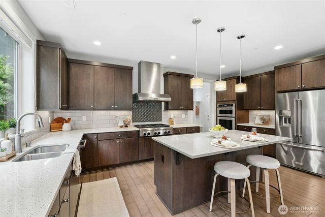 6814 NE 129th Street, Kirkland, WA 98034
