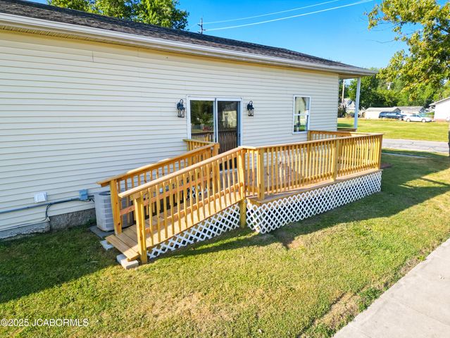 620 BURKHOLDER STREET, Moberly, MO 65270