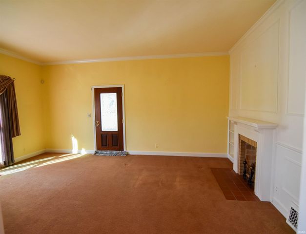 4821 Stringtown Road, Evansville, IN 47711