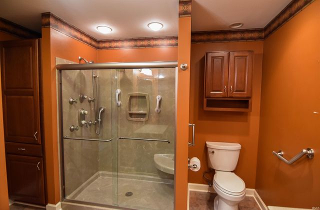 4821 Stringtown Road, Evansville, IN 47711