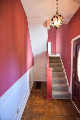 4821 Stringtown Road, Evansville, IN 47711