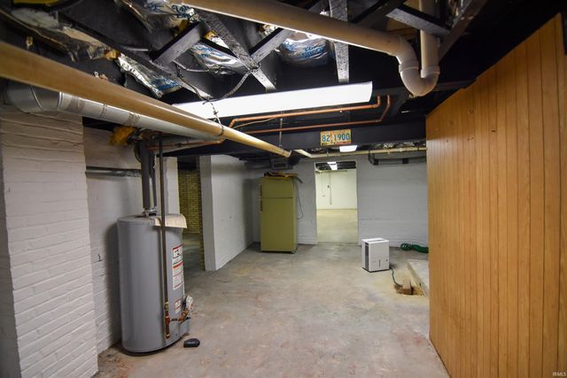 4821 Stringtown Road, Evansville, IN 47711