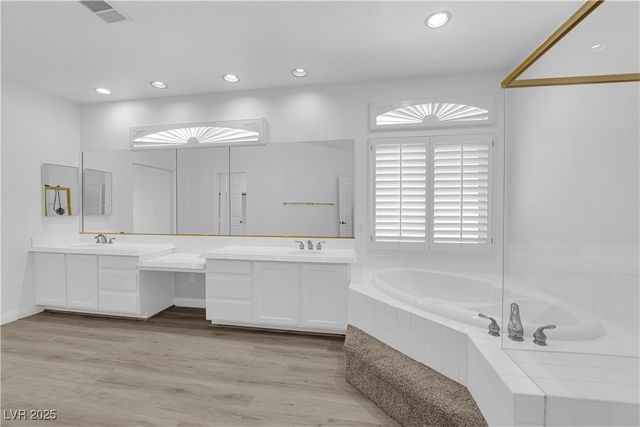 9500 Catalina Cove Circle, Las Vegas, NV 89147