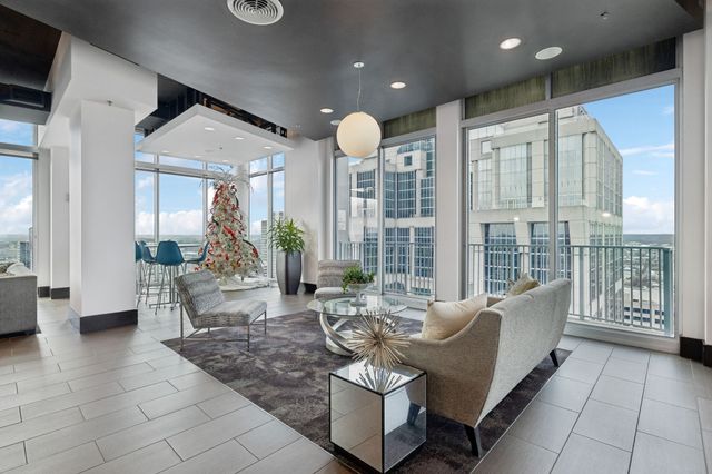 415 Church St Apt 2007, Nashville, TN 37203