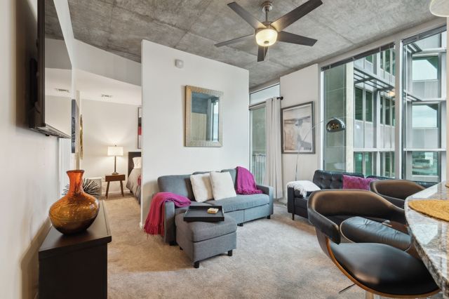 415 Church St Apt 2007, Nashville, TN 37203