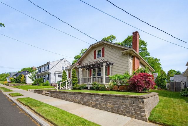 488 Montgomery Street, Fall River, MA 02720