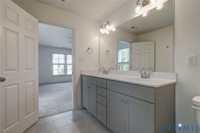 11313 Benton Pointe Way, Chester, VA 23831