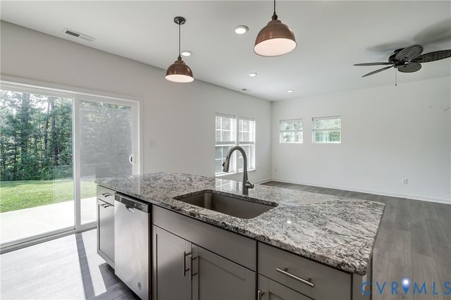 11313 Benton Pointe Way, Chester, VA 23831
