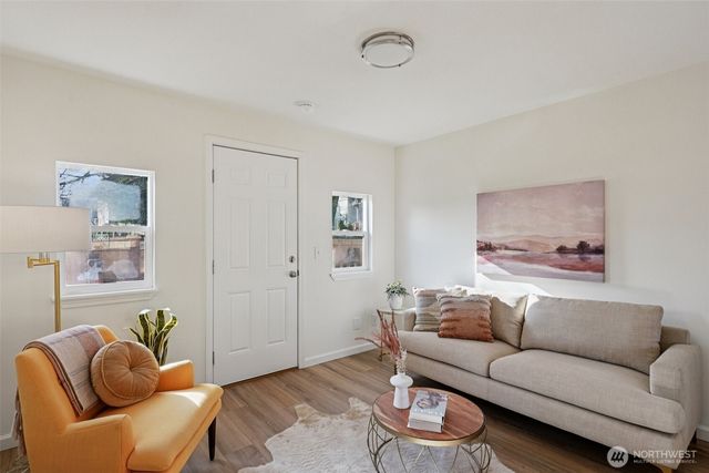 1213 S J Street, Tacoma, WA 98405