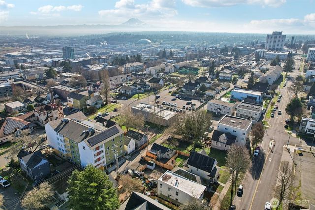 1213 S J Street, Tacoma, WA 98405