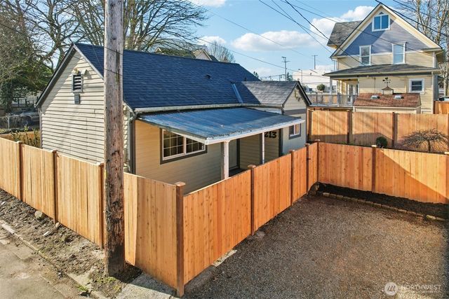 1213 S J Street, Tacoma, WA 98405