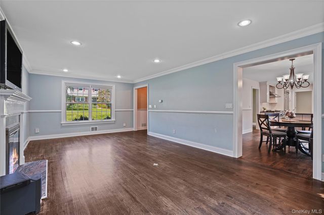 16 Stephens Drive, Tarrytown, NY 10591