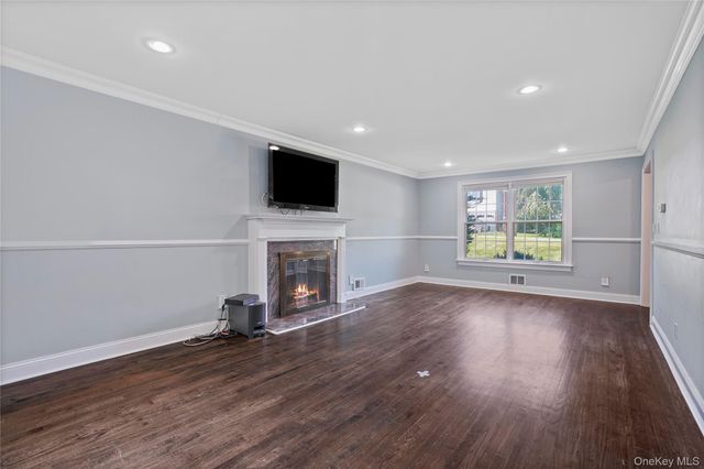 16 Stephens Drive, Tarrytown, NY 10591
