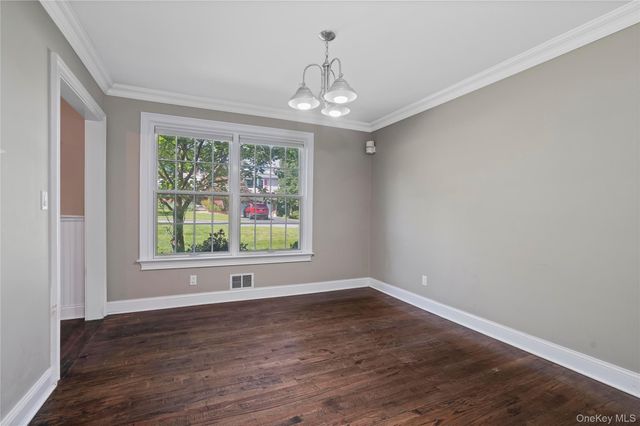 16 Stephens Drive, Tarrytown, NY 10591