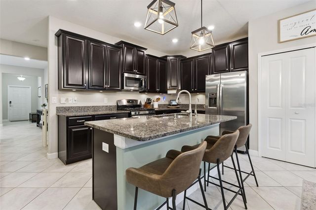 8816 SHADY PAVILLION COURT, Land O Lakes, FL 34637