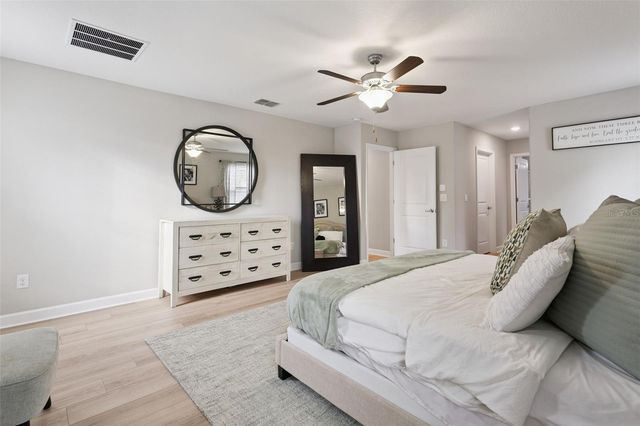 8816 SHADY PAVILLION COURT, Land O Lakes, FL 34637