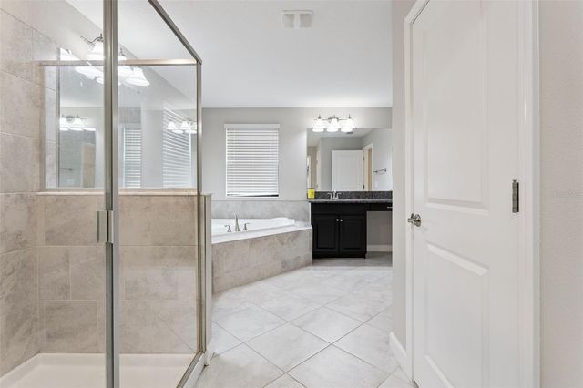 8816 SHADY PAVILLION COURT, Land O Lakes, FL 34637