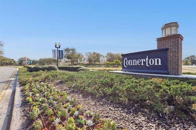 8816 SHADY PAVILLION COURT, Land O Lakes, FL 34637