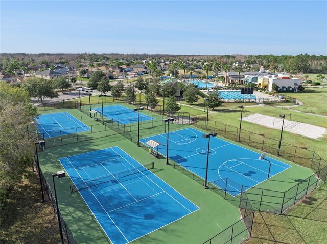 8816 SHADY PAVILLION COURT, Land O Lakes, FL 34637