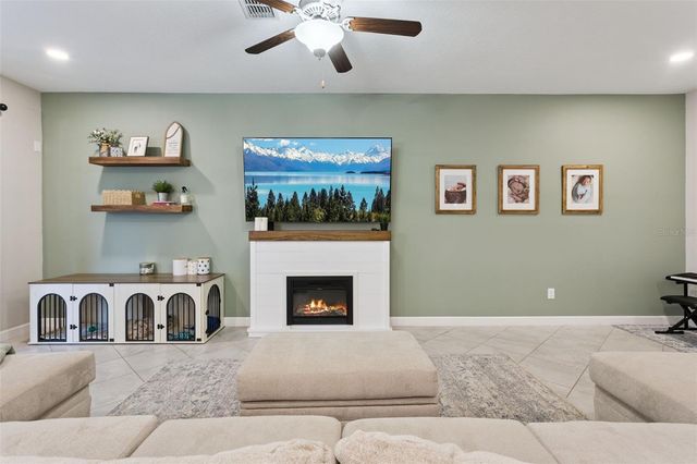 8816 SHADY PAVILLION COURT, Land O Lakes, FL 34637