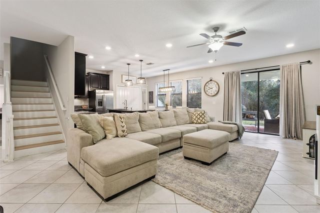 8816 SHADY PAVILLION COURT, Land O Lakes, FL 34637